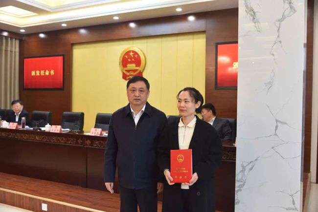 伊犁州最新干部任免，自然美景鼓舞下的干部任免之旅
