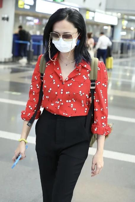 女款襯衣最新款,女款襯衣最新款的時尚演變與個人立場