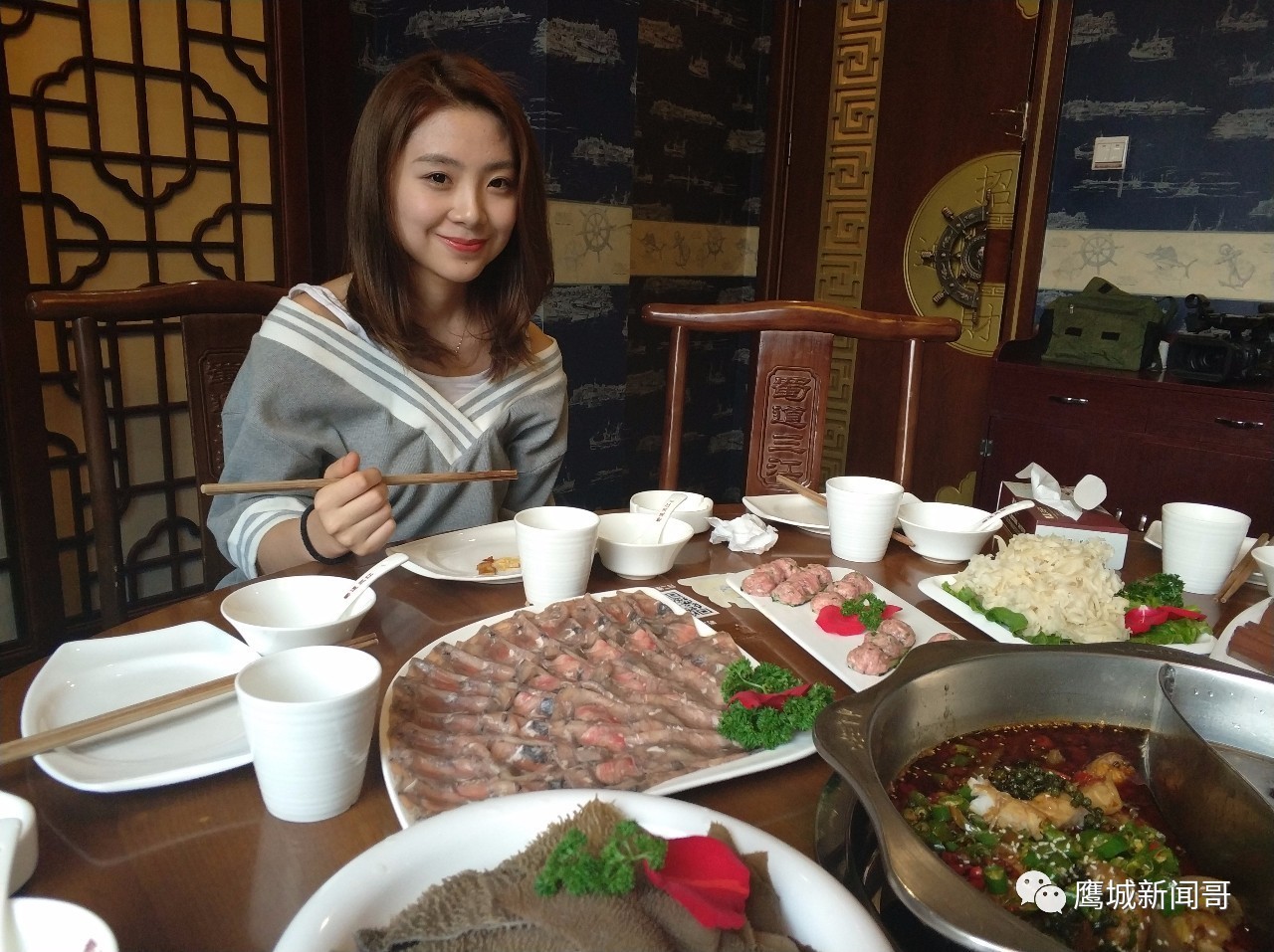 三江鍋?zhàn)钚乱曨l，自然美景探索之旅的心靈洗禮與鼓舞