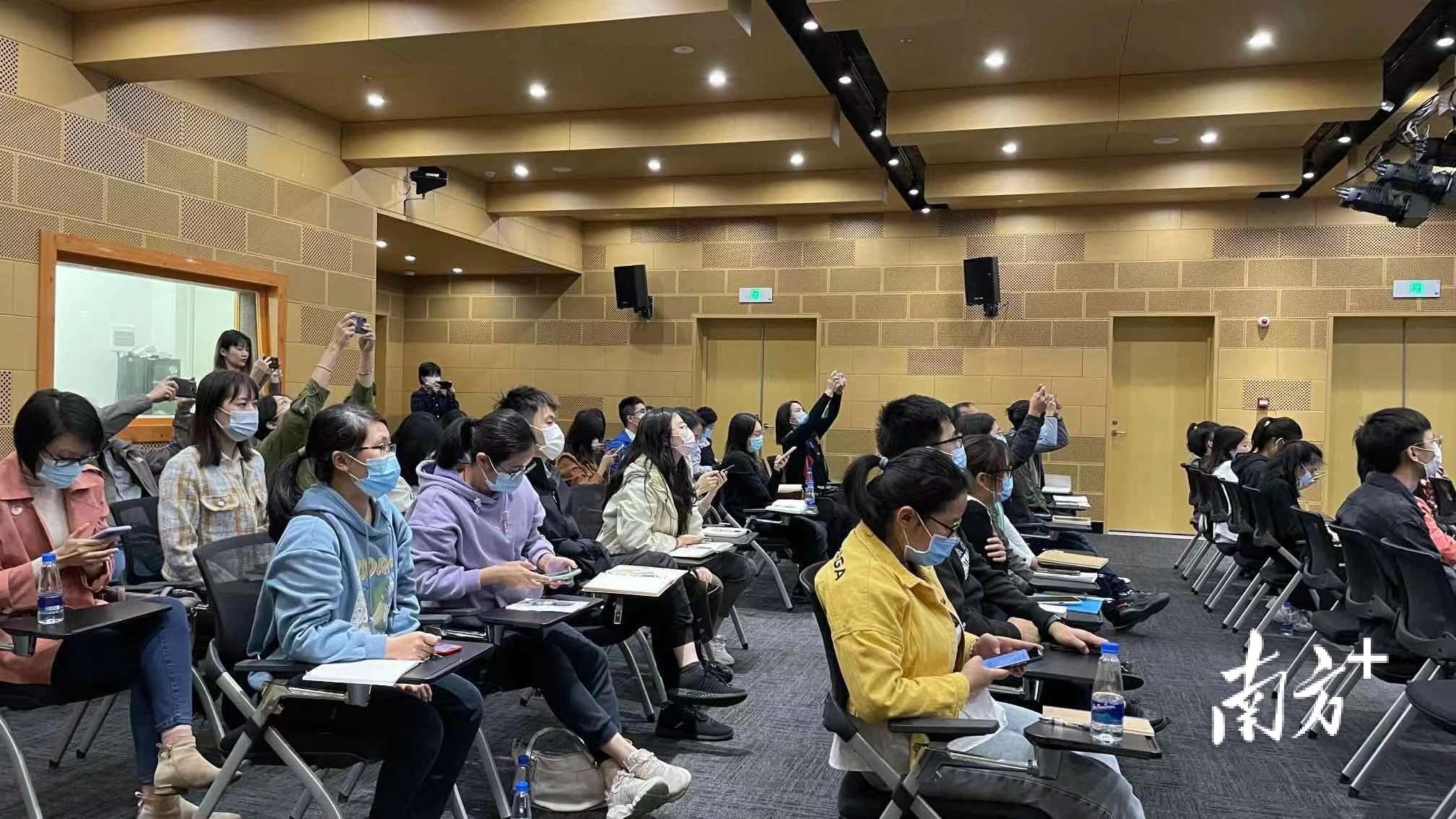 港澳寶典最準(zhǔn)的三個(gè)指標(biāo),解答配置方案_黑科技版98.930