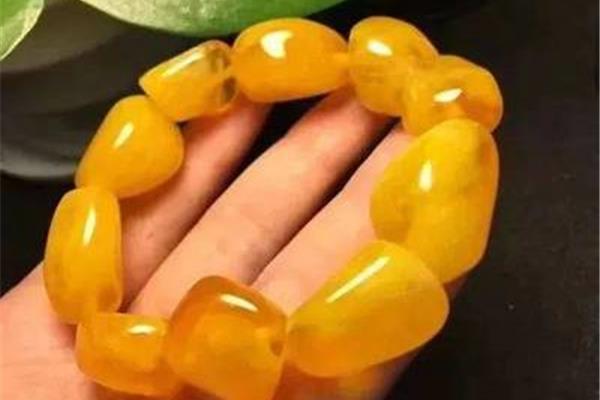最新假蜜蠟圖片揭秘，小巷深處的獨(dú)特寶藏
