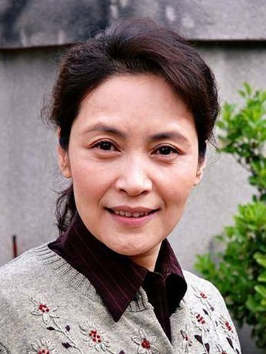 演員制片人，小巷舞臺(tái)與隱藏小店的秘密故事