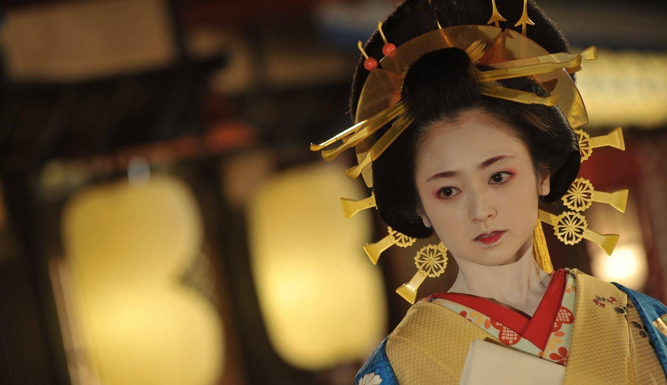 安達佑實 電影,安達佑實與電影的奇妙之旅，探索自然美景，尋找內(nèi)心平靜