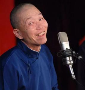 相聲大師范振鈺，舞臺(tái)上的歡笑傳奇