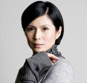 新加坡演員潘玲玲，演藝界的耀眼明珠
