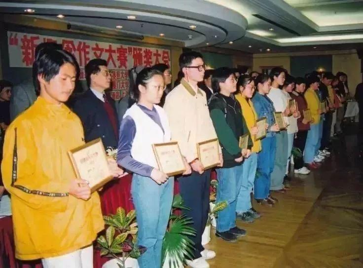 韓寒最新小說力薦,韓寒最新小說力薦，城市里的溫情日常