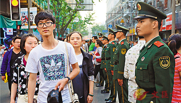 警察法修訂最新動態(tài)，聚焦日常溫馨細節(jié)