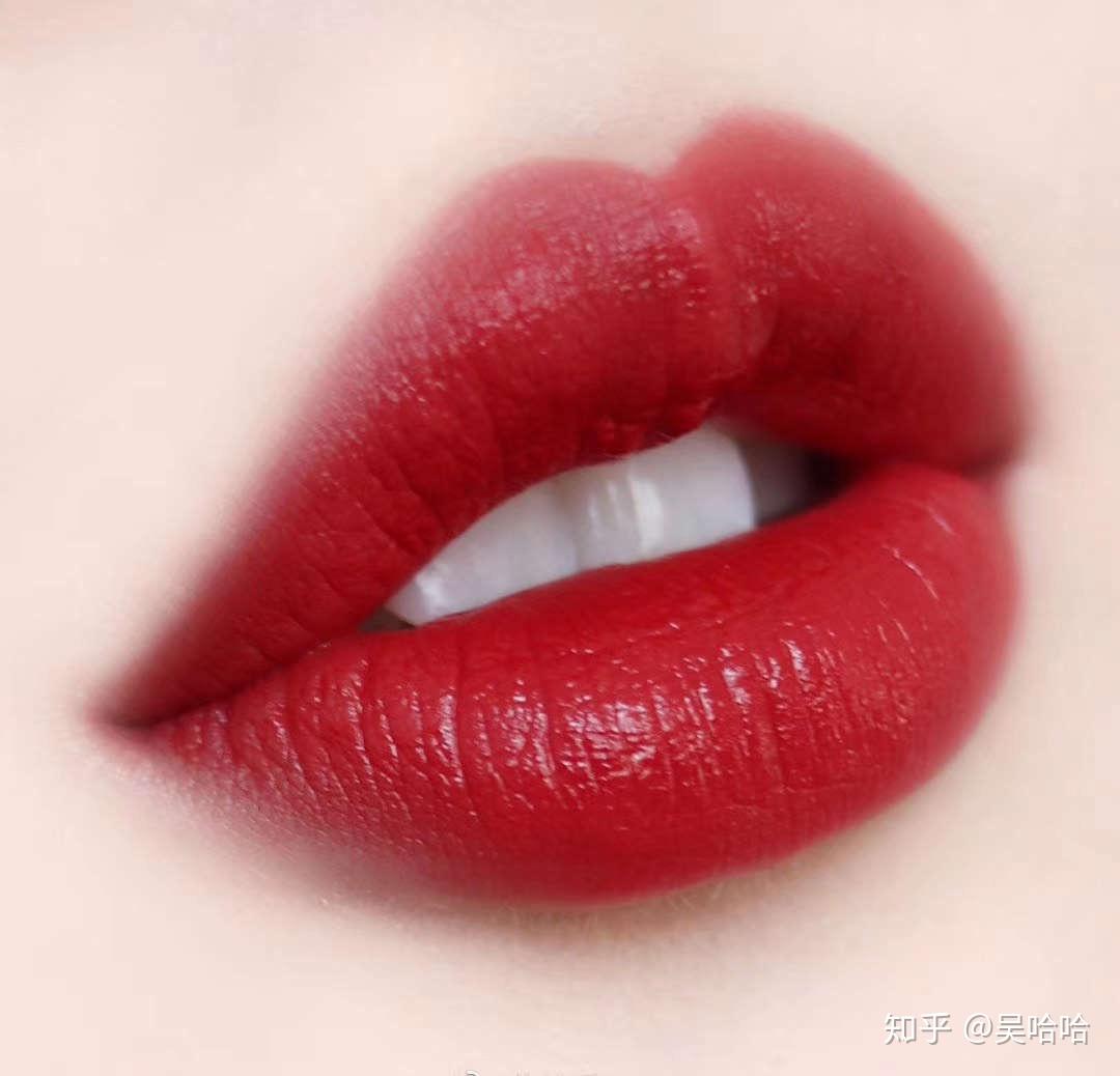 阿瑪尼415口紅即將上市，搶先了解獨家資訊！