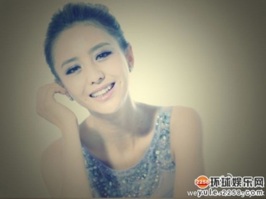 中國女明星顏值排名，探尋遠離塵囂的美麗之旅，尋找內(nèi)心平靜的明星風(fēng)采