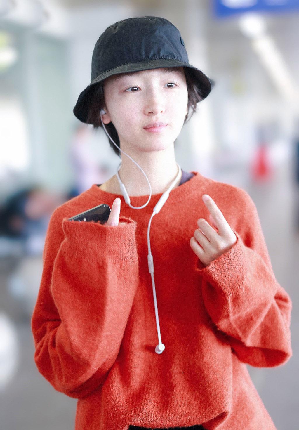 動漫毛衣，小巷深處的時尚秘境探索