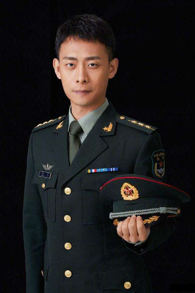 軍隊明星的日常傳奇故事