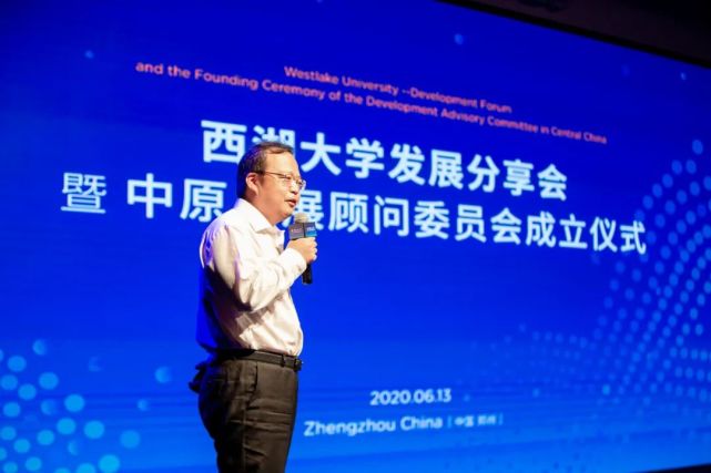 侯最新進(jìn)展，一段溫馨有趣的日常之旅更新紀(jì)實(shí)